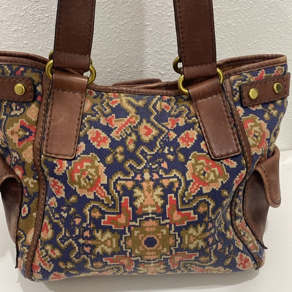 ❤️‍🔥HOST PICK❤️‍🔥FOSSIL Long Live VTG Adrina Brown Floral Tapestry Leather Bag - Picture 5 of 14
